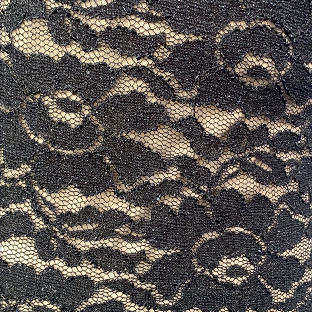 Black lace dress - Picture 5 of 5